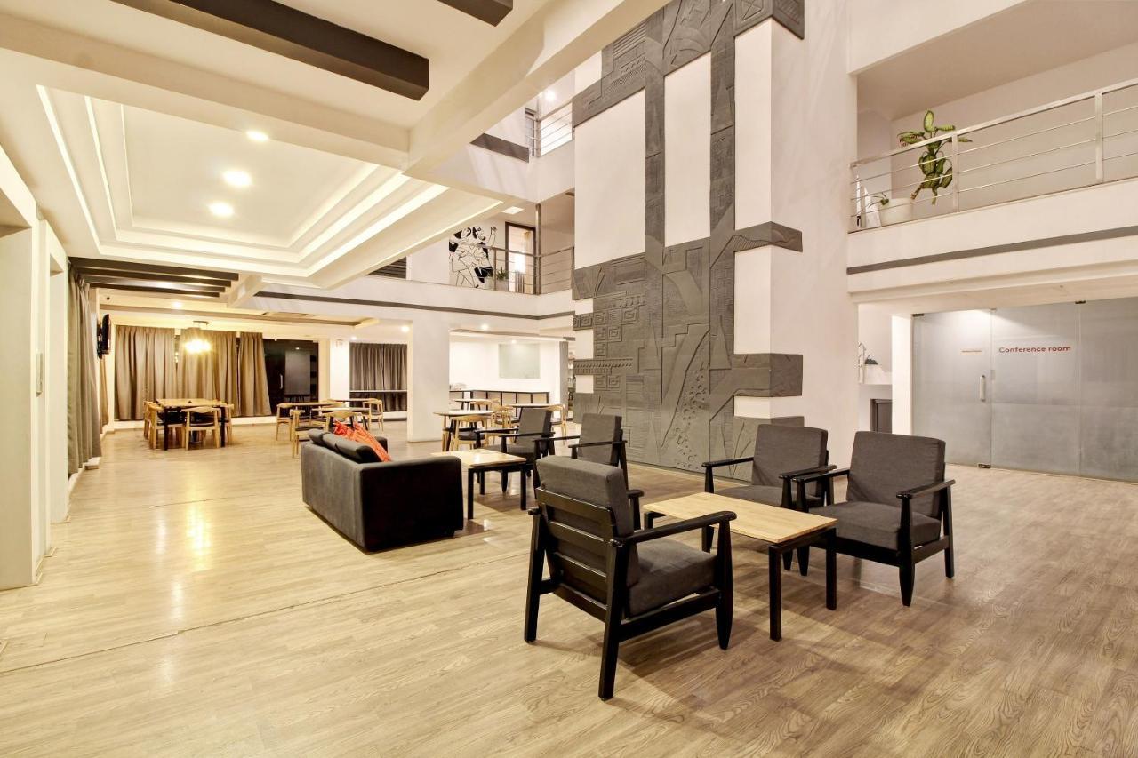Oyo Townhouse 9 Hitech City Hyderabad Exterior foto